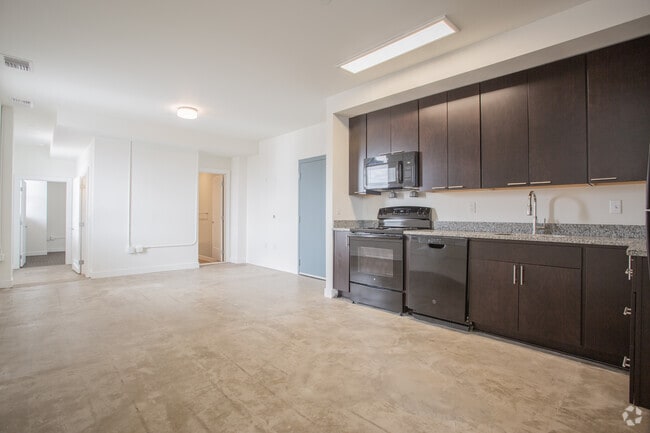 2HAB, 2BA - 1836 ft² - Whittaker Place Apartments