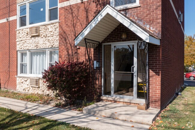 Entrance - 8424 W 87th St