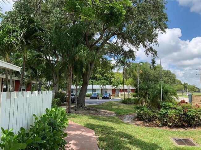 Foto del edificio - 7134 Southgate Blvd