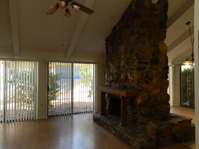 Building Photo - COMING SOON! Stunning 4-Bed, 3-Bath Home w...