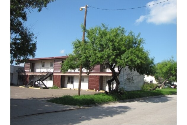 Foto principal - 720 W Kenedy Ave