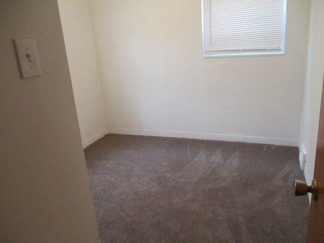 Building Photo - 795 23rd St