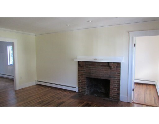 Building Photo - 130 Bartlett Ave