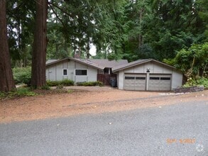 Building Photo - 13845 NE 37th Pl