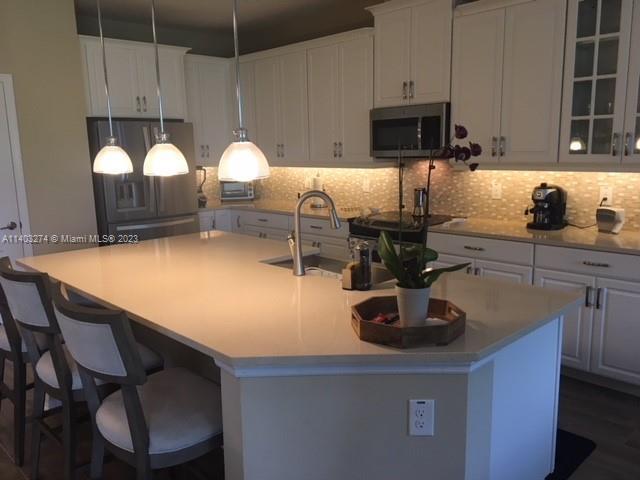 Foto del edificio - 3208 Somerset Park Dr