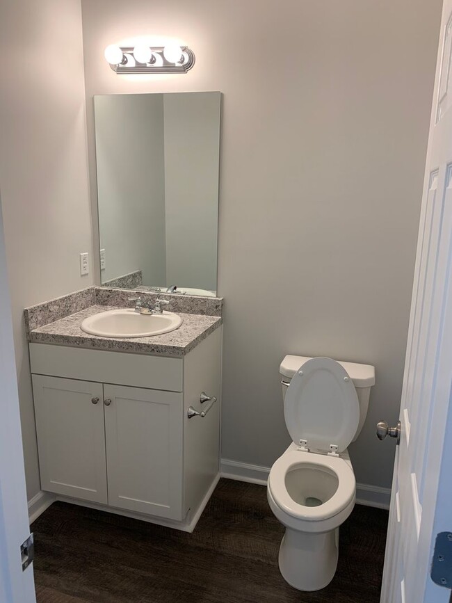 Building Photo - *Pre-Leasing* Three Bedroom | Two and a Ha...
