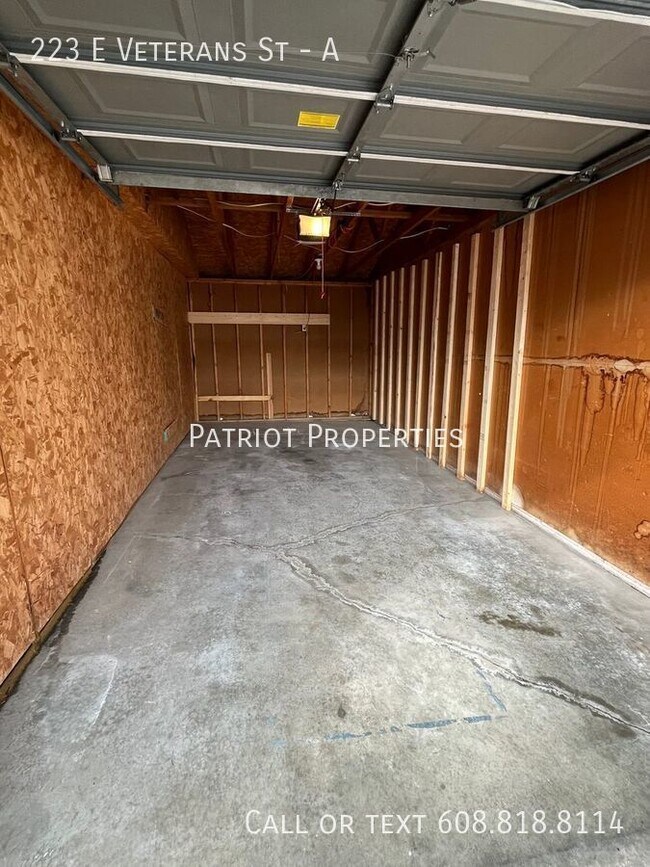 Foto del edificio - 2 bedroom/ 1 bath apartment in Tomah, WI