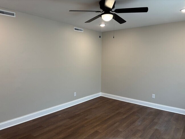 Foto del edificio - Beautifully Remodeled 3 Bed 1 Bath House