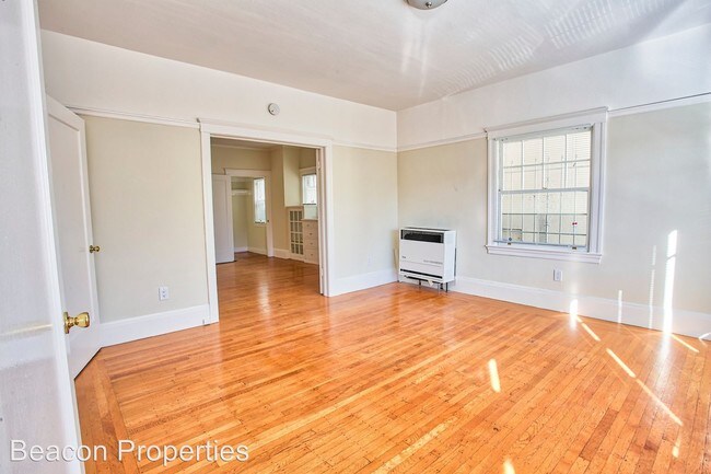 Building Photo - 460-474 40th St