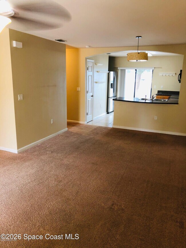 Building Photo - 1280 Luminary Cir