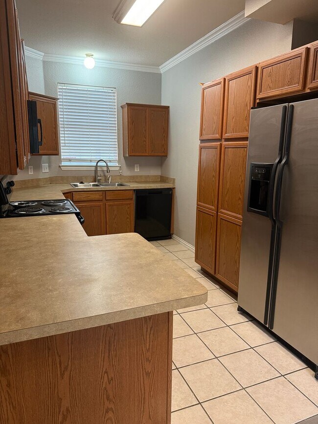 Building Photo - 510 Vienna Ct