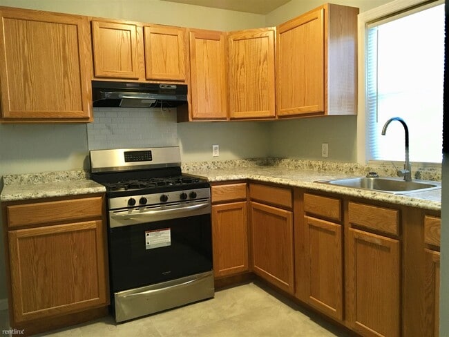 Building Photo - 2 br, 1 bath  - 4019 Frankford Ave Unit 1