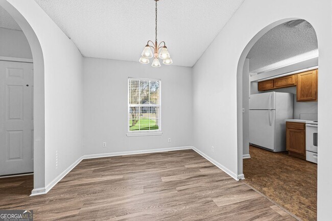 Building Photo - 3BR/2BA Home for Rent: Available Immediately