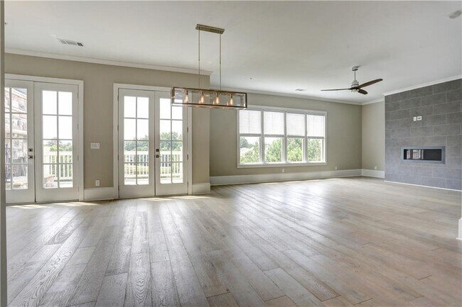 Building Photo - 12600 Marstrow Dr