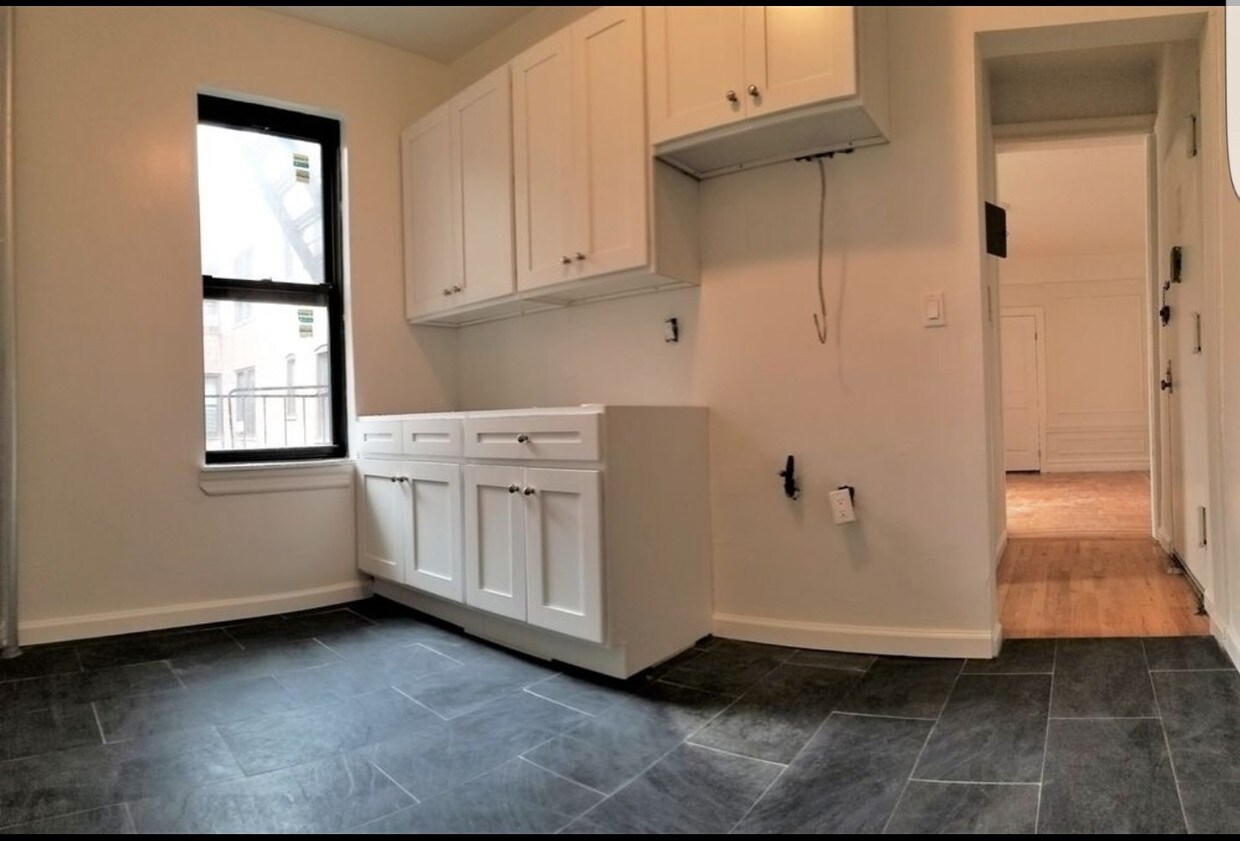 Foto principal - 11 Woodruff Ave