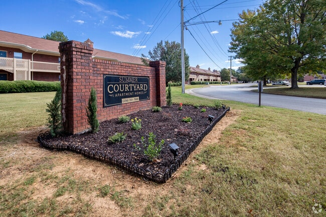 Building Photo - Summer Courtyard Apartments