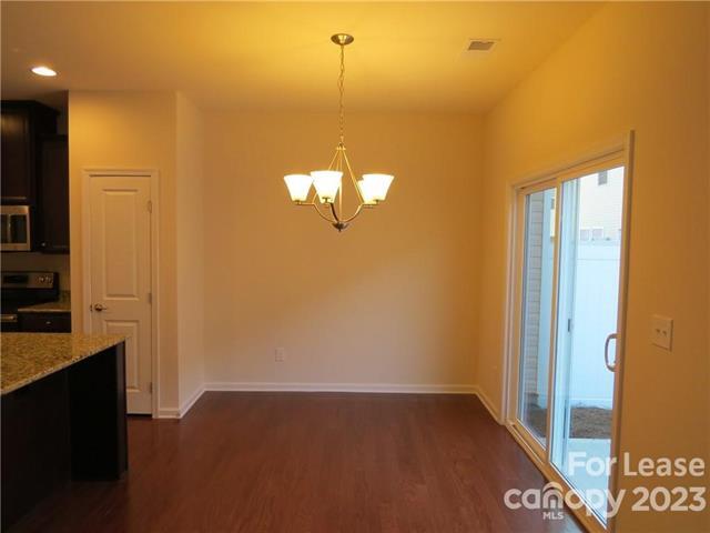 Building Photo - 7444 White Elm Ln