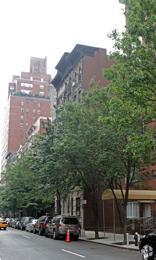 Building Photo - 422 E 58th St