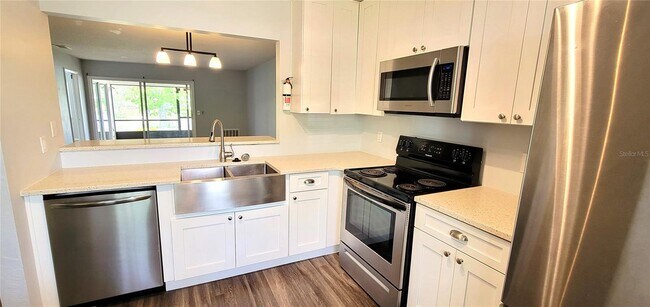 Building Photo - 48 Kings Colony Ct