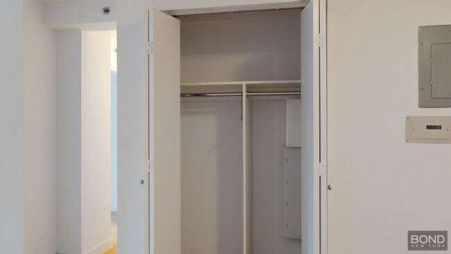 Foto del edificio - 222 E 39th St