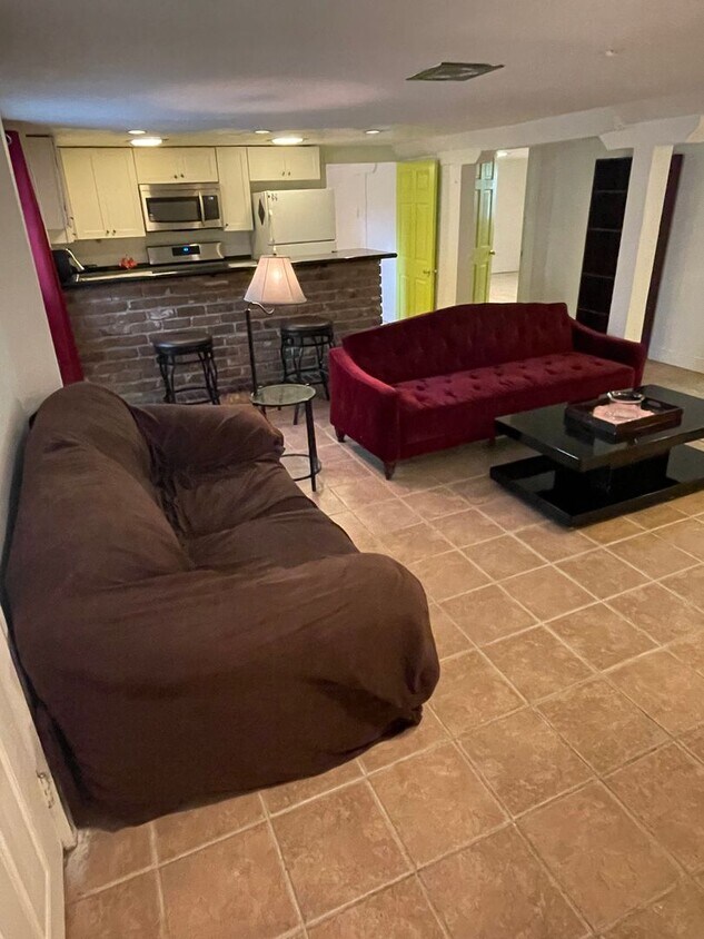 Foto principal - 3316 Upperline St