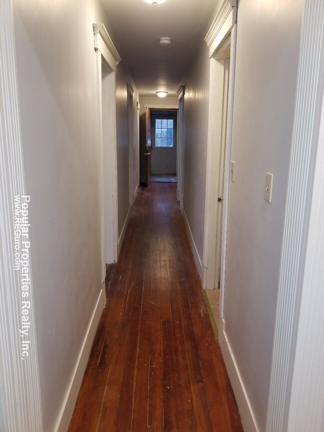 Building Photo - 67 Bellingham St