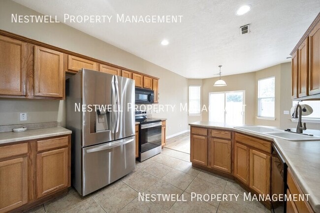 Building Photo - 13492 Mimosa Cir