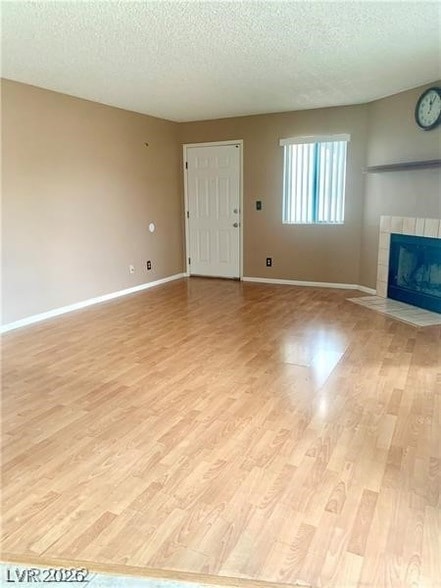 Building Photo - 1575 W Warm Springs Rd