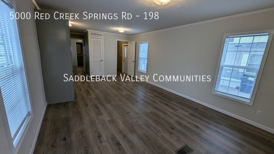 Foto principal - 5000 Red Creek Springs Rd