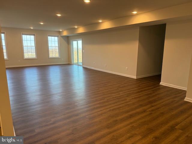 Building Photo - 1370 Elm St