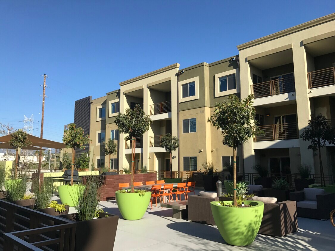 Edificio exterior - 2978 Ripple Pl