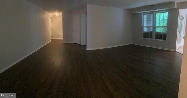 Building Photo - 25905 Ridge Manor Dr