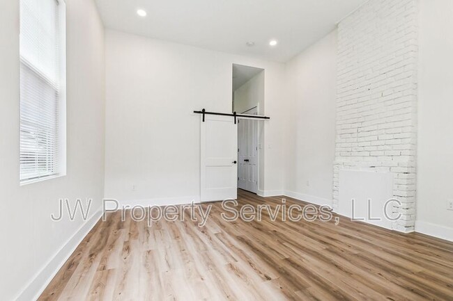 Foto del edificio - 2022 Bienville St