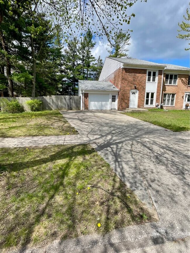 Foto del edificio - 4917 Artcrest Dr