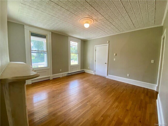 Building Photo - 66 Delafield St