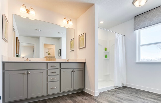 Bathroom - 6472 Genevieve Trl
