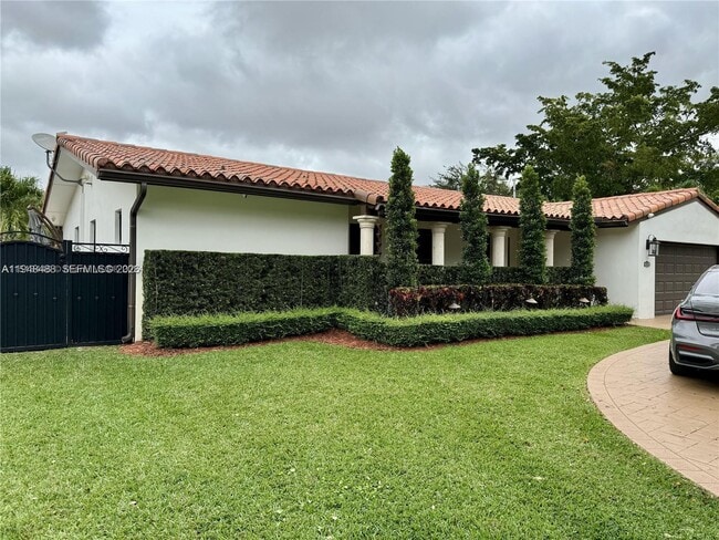 Building Photo - 15101 Garvock Pl