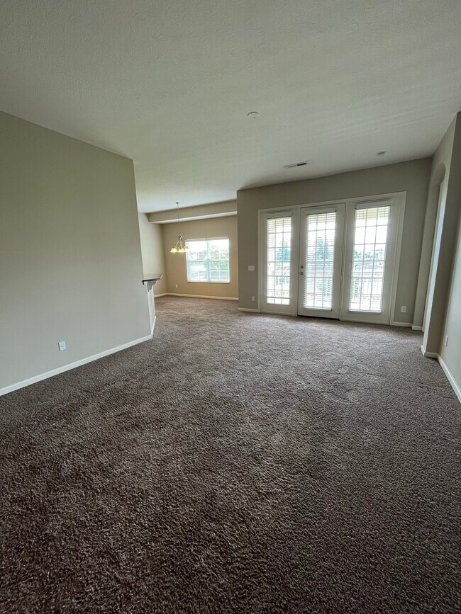 Foto del edificio - 3203 Rossmore Cir