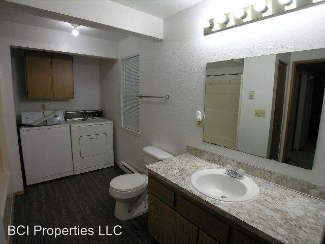 Building Photo - 105 96th St E