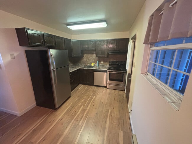 Foto del edificio - 56 Saratoga Ct