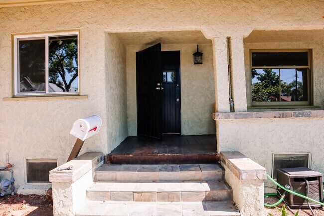 Building Photo - 5687 Hub St