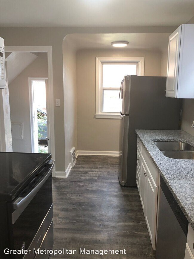 Building Photo - 3 br, 1 bath House - 4972 Edsal Drive