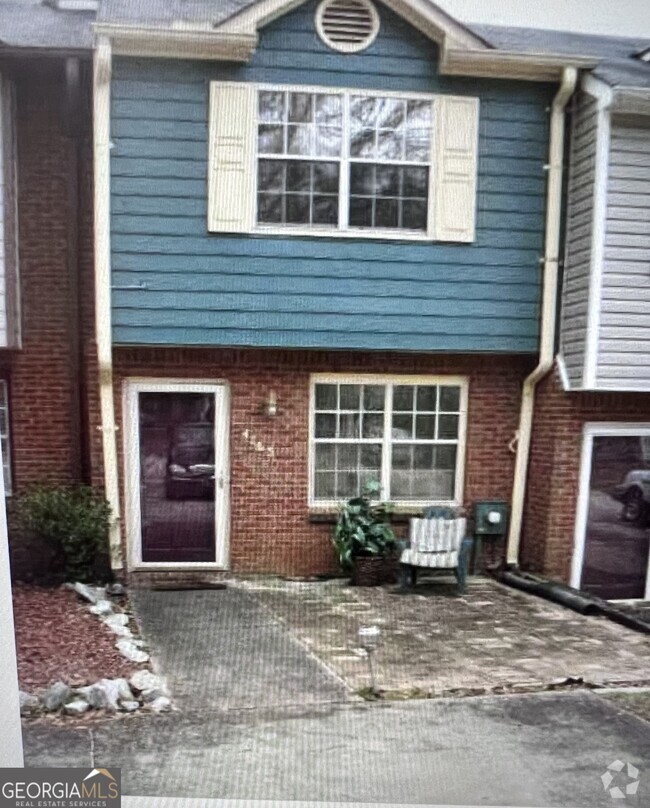 Building Photo - 4165 Pine Valley Rd