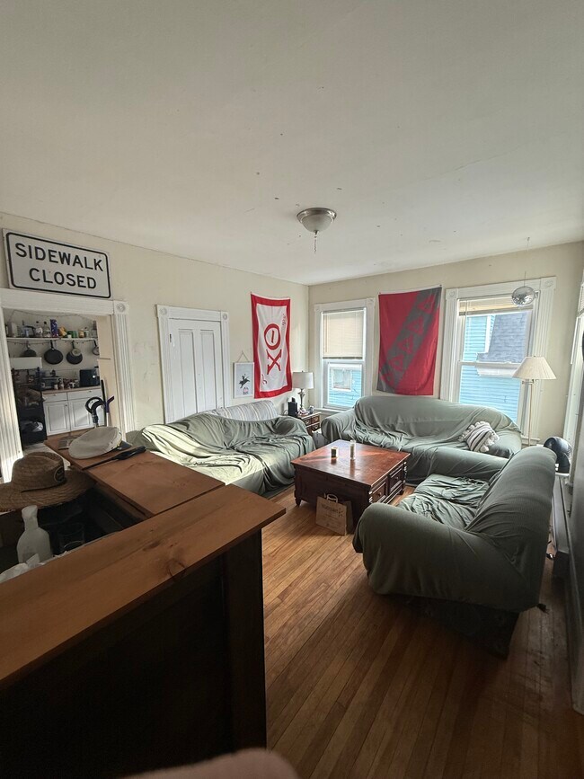 Foto del edificio - 129 West St