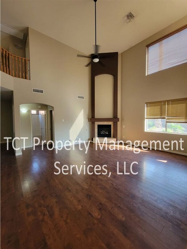 Foto del edificio - Beautiful 5 bedroom, 3 bath home in Chandler!