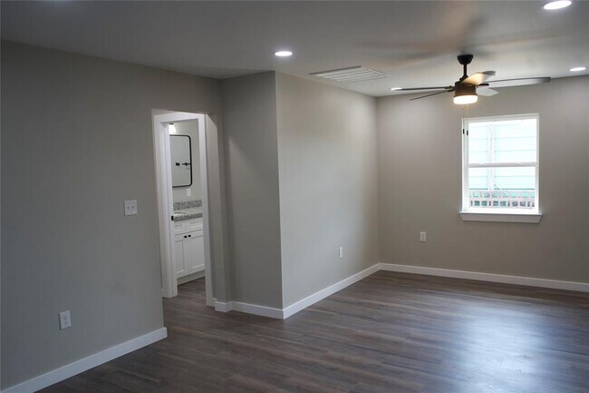 Foto del edificio - 7317 Briefway St