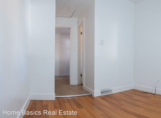 Building Photo - 3 br, 1.5 bath House - 59 E 500 S