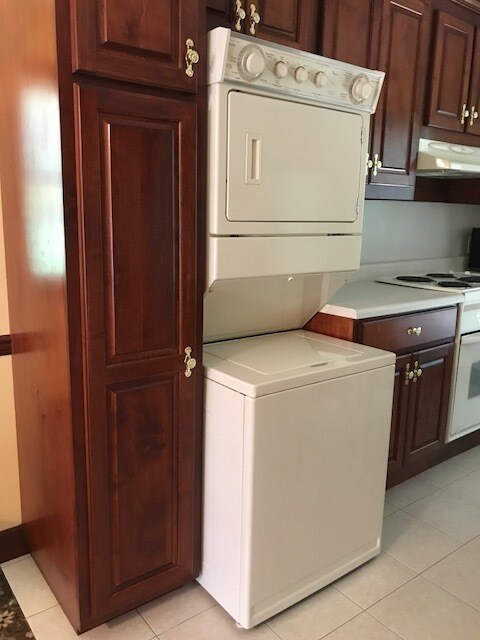 Foto del edificio - 1 Bedroom/ 1 Bathroom Furnished Garage apartment off Hwy. 441! Available early June!