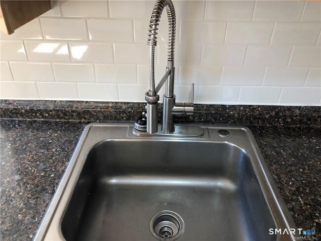 Foto del edificio - 7 Franklin St