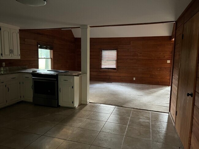COCINA/SALA DE ESTAR - 160 S Lake Dr